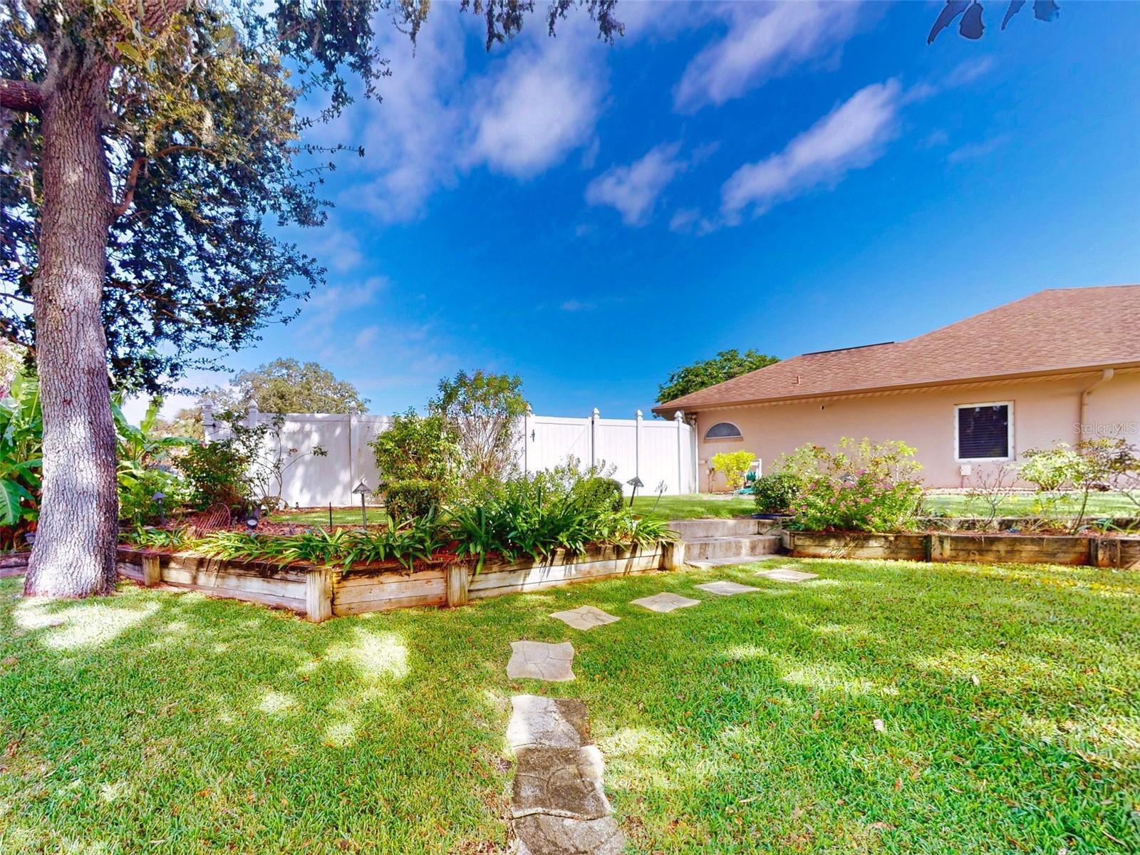 Image 66 of 81 For 134 Sea Street