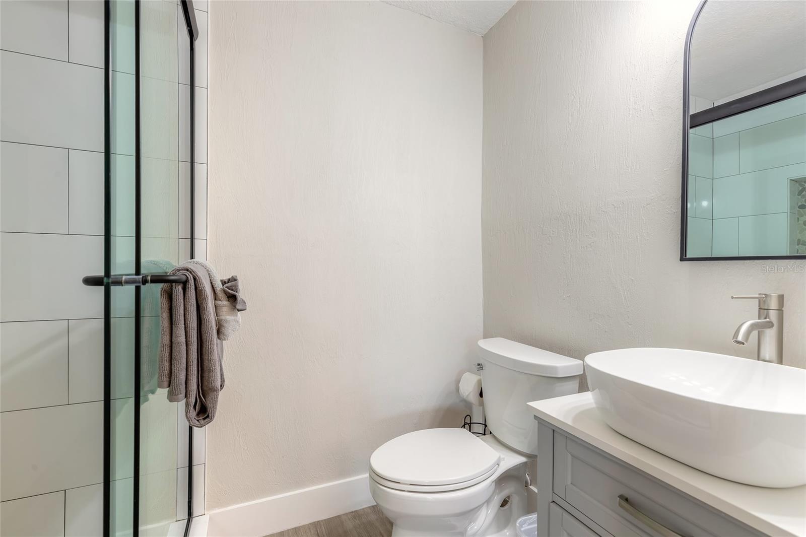 Image 19 of 35 For 8 Robben Terrace