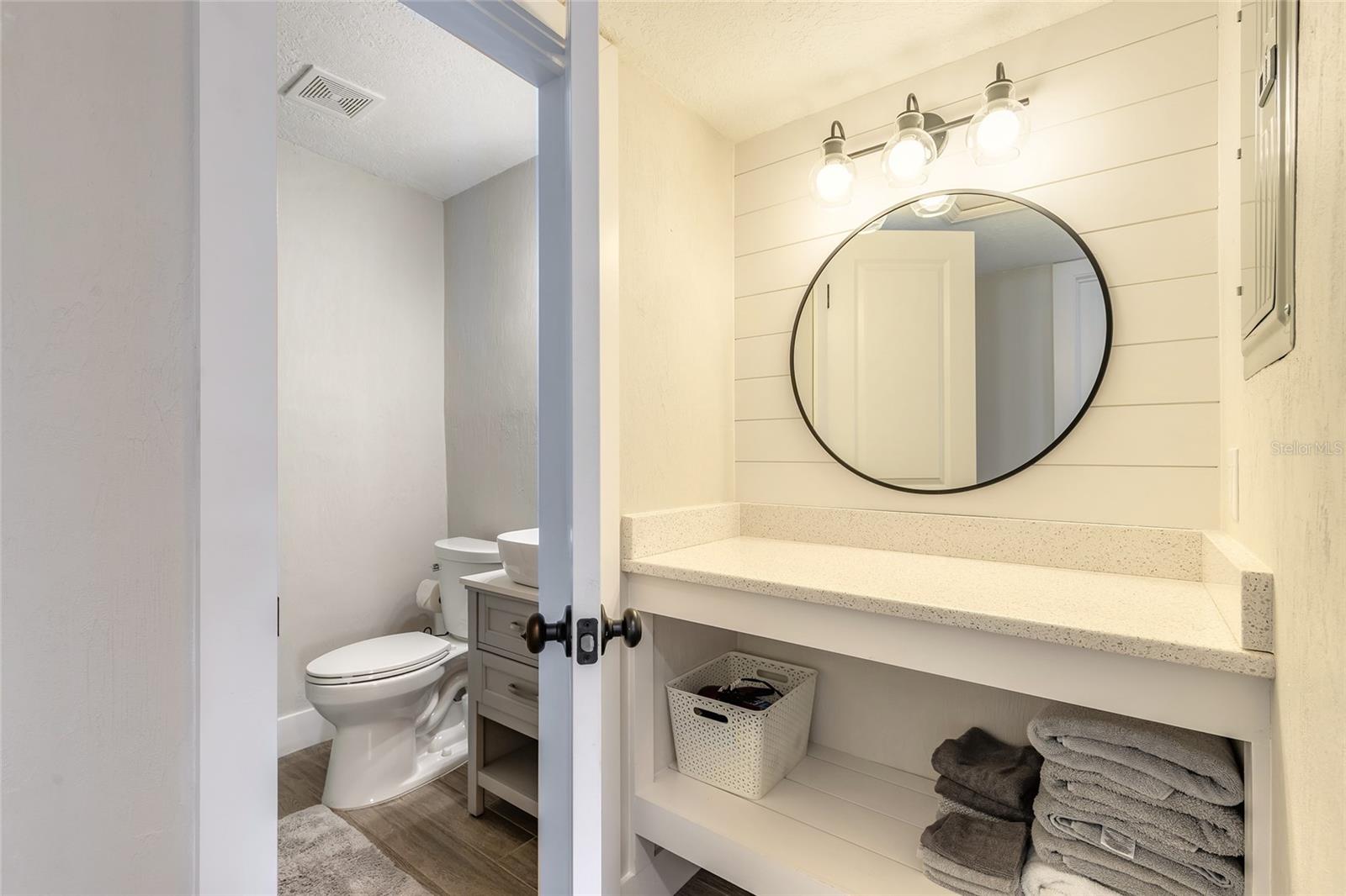 Image 20 of 35 For 8 Robben Terrace