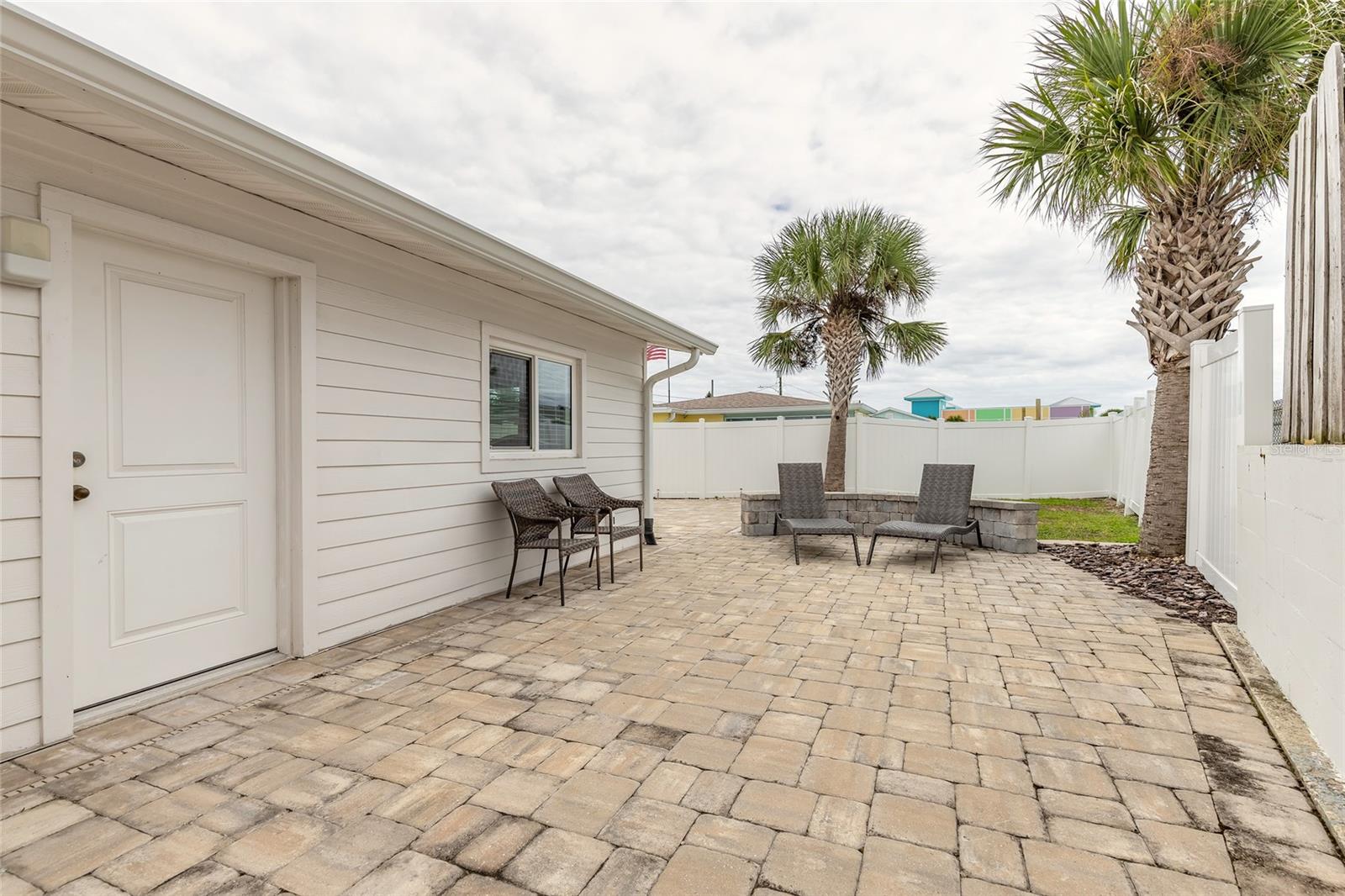 Image 24 of 35 For 8 Robben Terrace