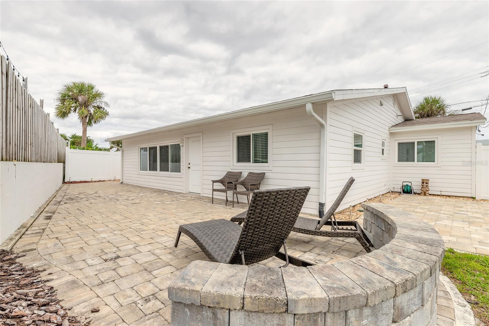 Image 25 of 35 For 8 Robben Terrace