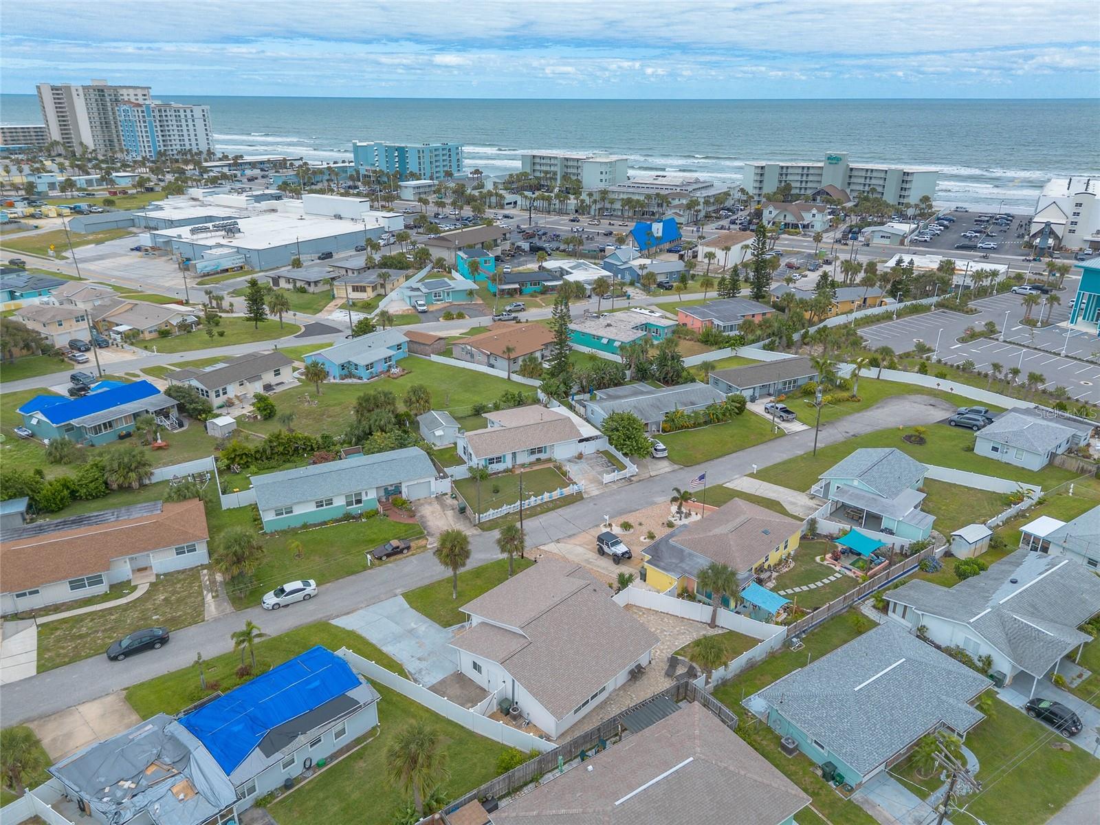 Image 29 of 35 For 8 Robben Terrace