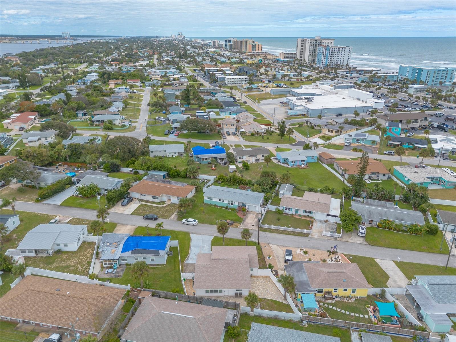 Image 30 of 35 For 8 Robben Terrace