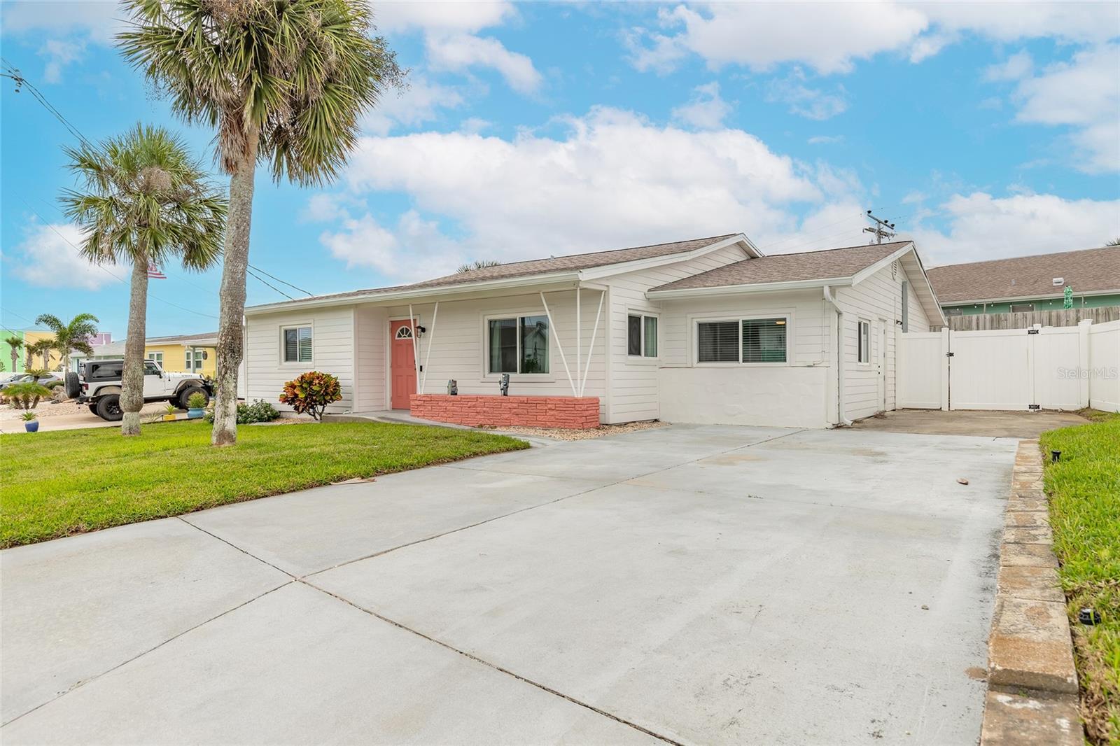 Image 34 of 35 For 8 Robben Terrace