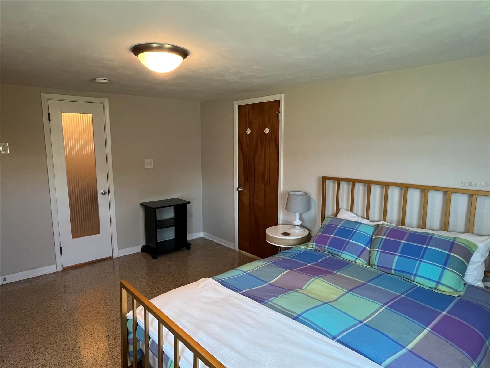 Image 18 of 32 For 371 Granada Street