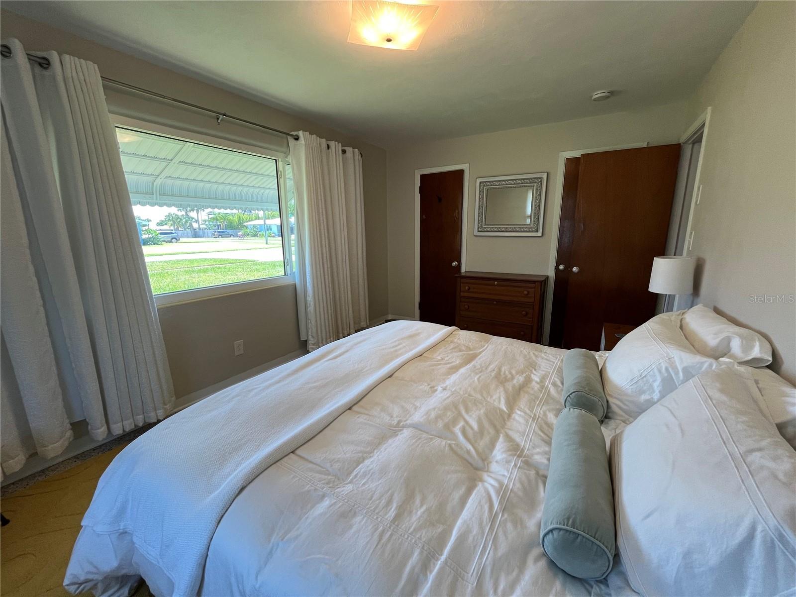 Image 28 of 32 For 371 Granada Street