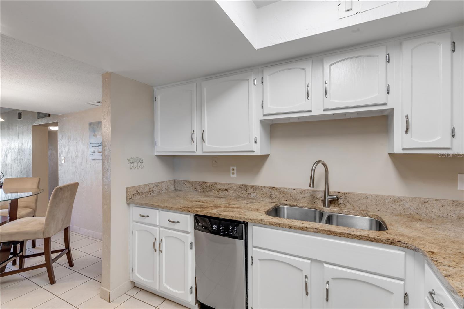 Image 23 of 68 For 4175 Atlantic Avenue 314