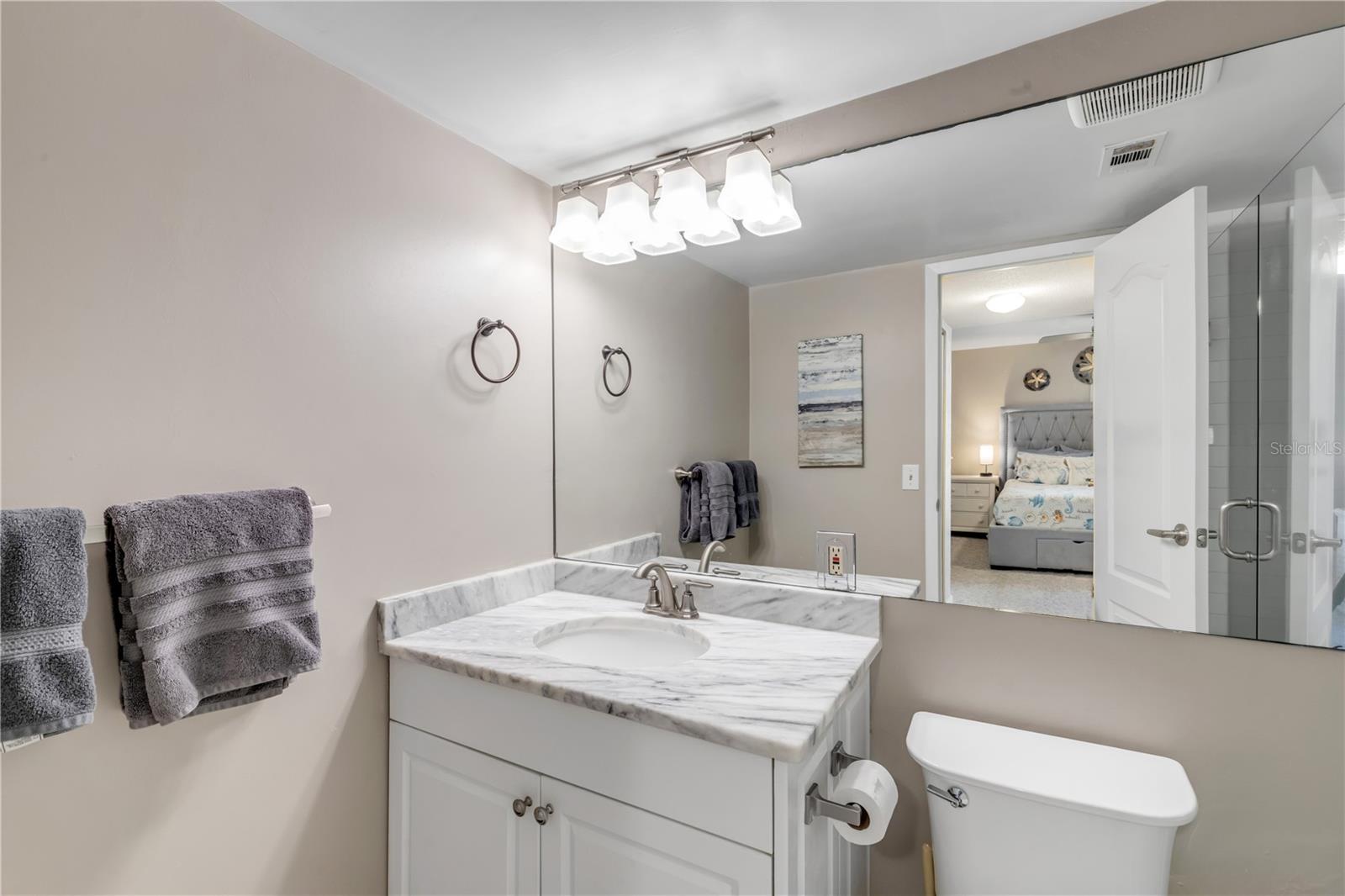 Image 34 of 68 For 4175 Atlantic Avenue 314