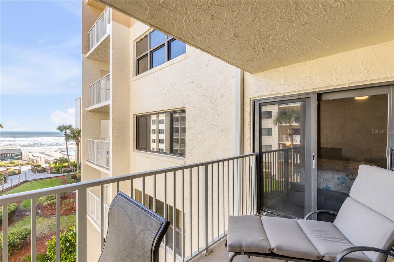 Image 37 of 68 For 4175 Atlantic Avenue 314