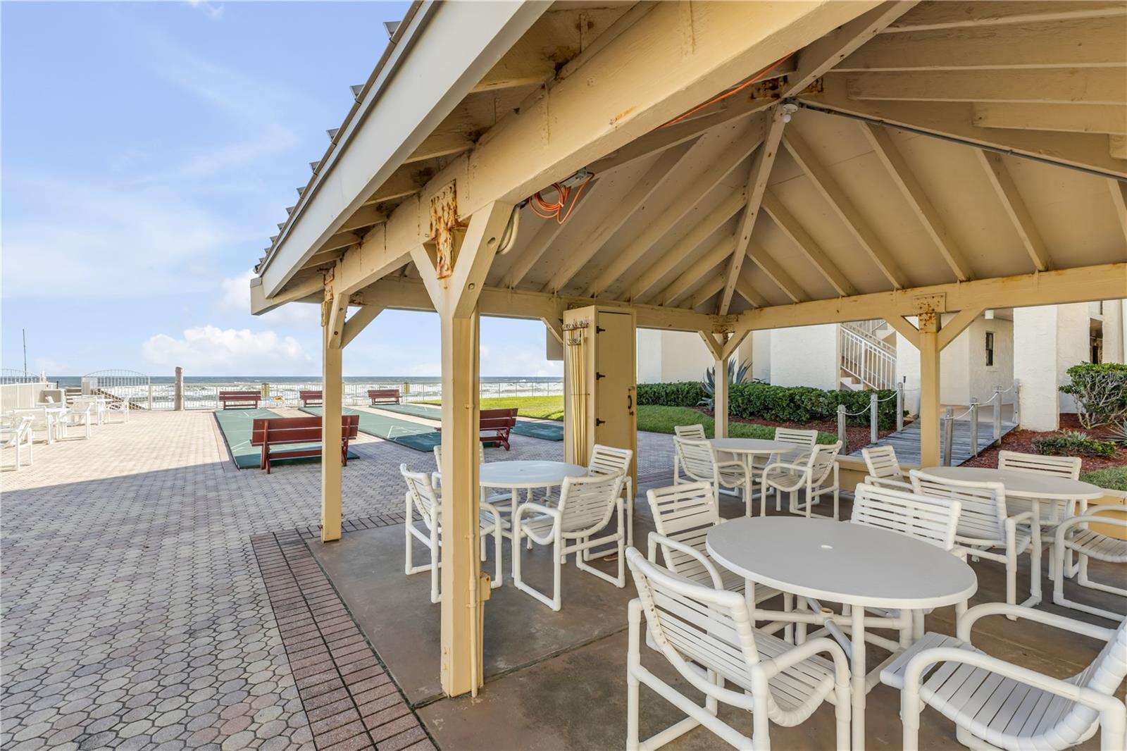 Image 46 of 68 For 4175 Atlantic Avenue 314