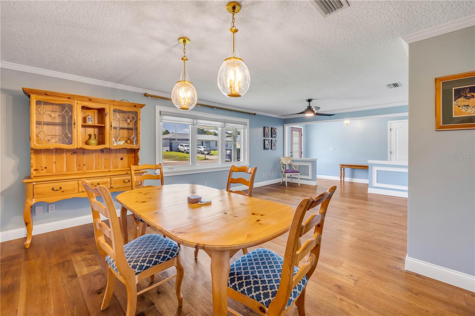 Image 11 of 76 For 317 Oak Hill Drive