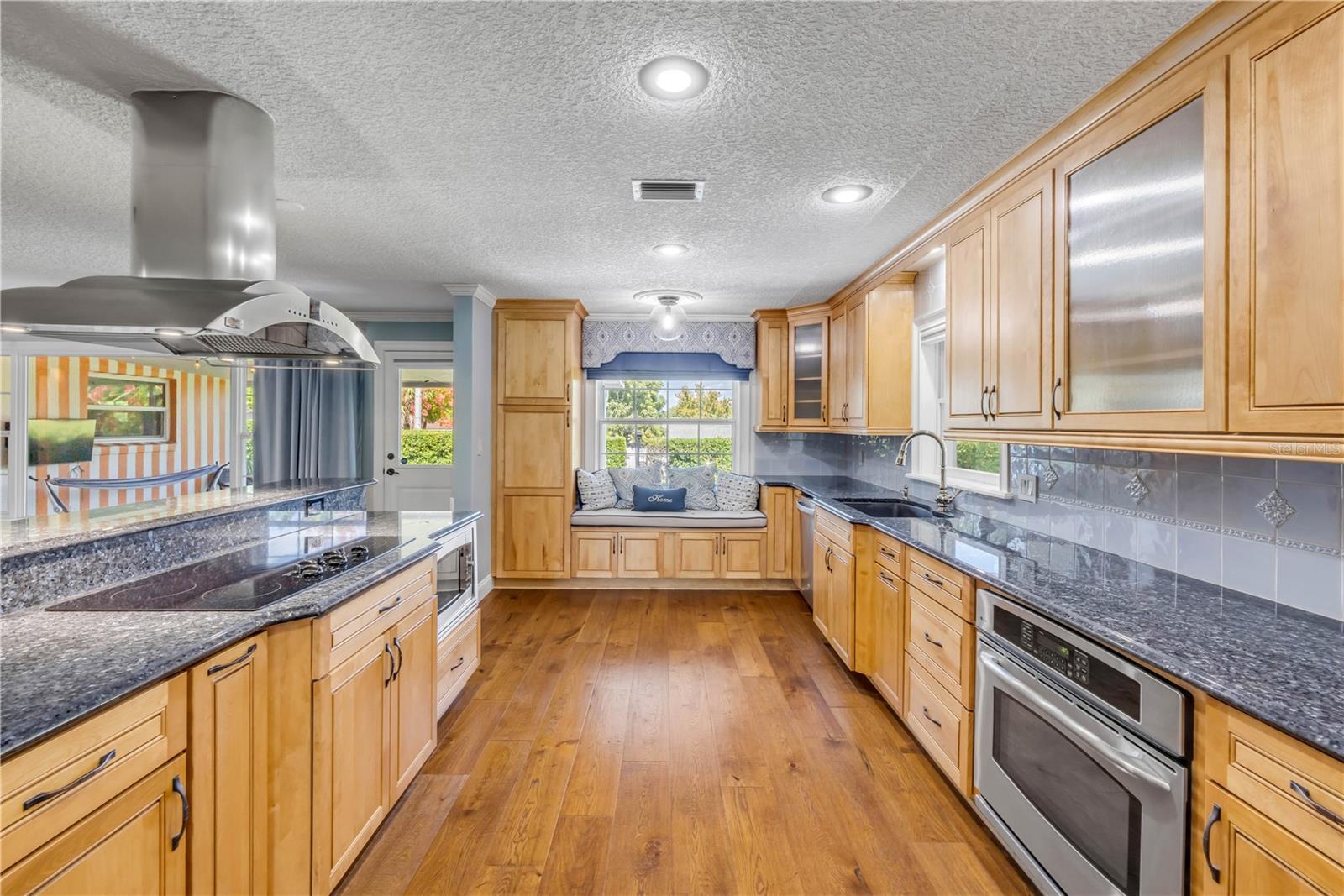 Image 24 of 76 For 317 Oak Hill Drive