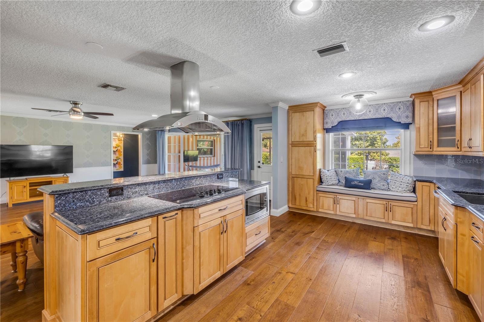 Image 25 of 76 For 317 Oak Hill Drive