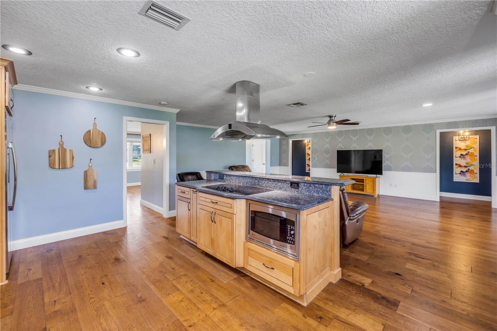 Image 27 of 76 For 317 Oak Hill Drive