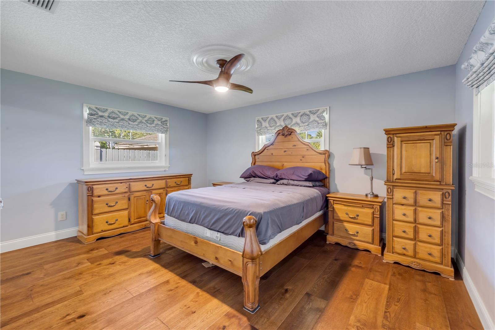 Image 36 of 76 For 317 Oak Hill Drive