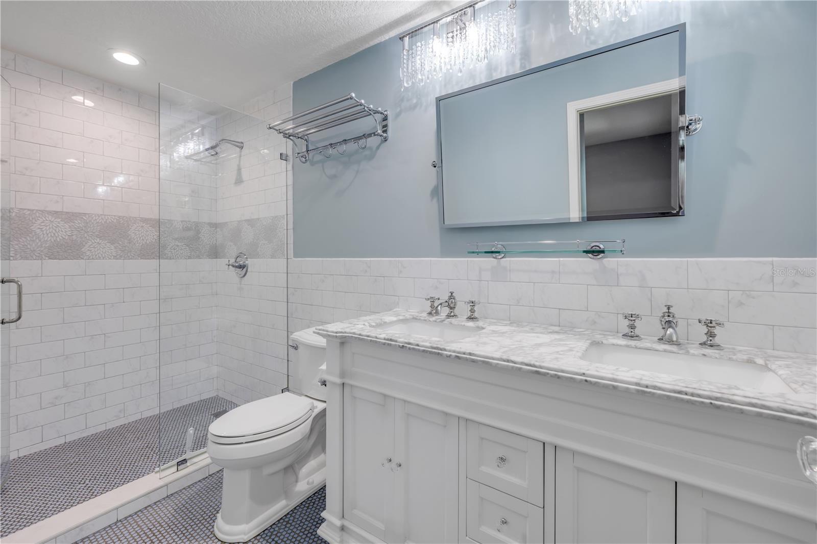 Image 39 of 76 For 317 Oak Hill Drive