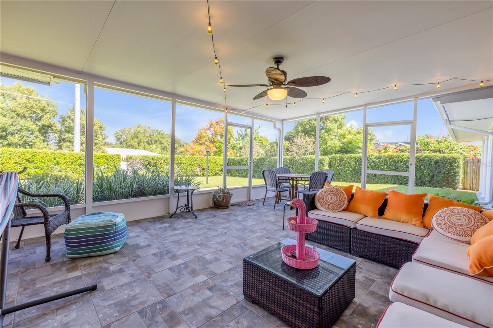 Image 4 of 76 For 317 Oak Hill Drive