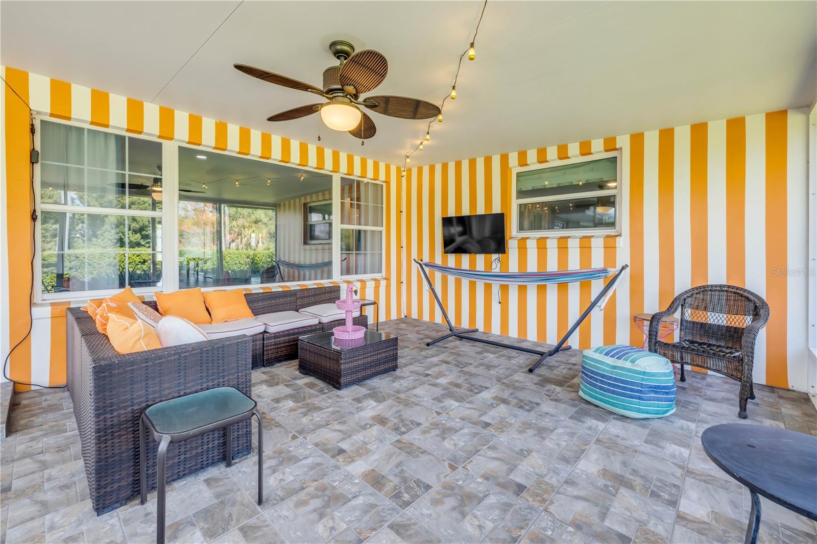 Image 42 of 76 For 317 Oak Hill Drive