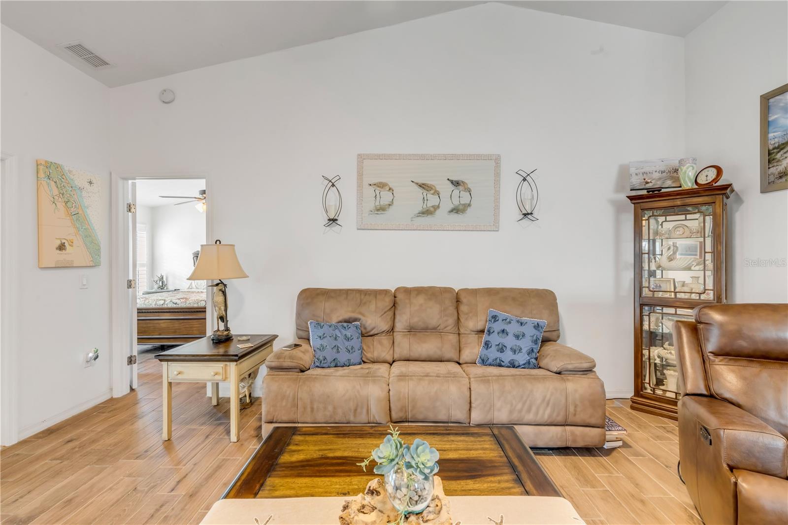 Image 21 of 51 For 1107 Plover Place
