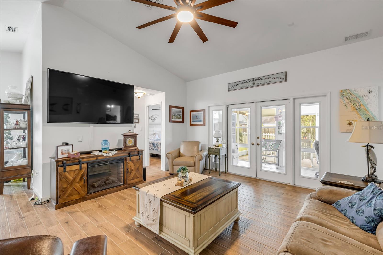 Image 23 of 51 For 1107 Plover Place