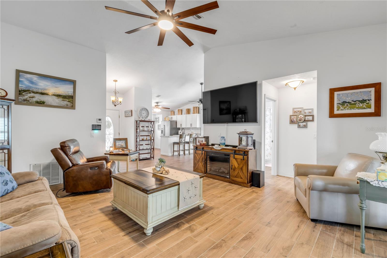 Image 3 of 51 For 1107 Plover Place