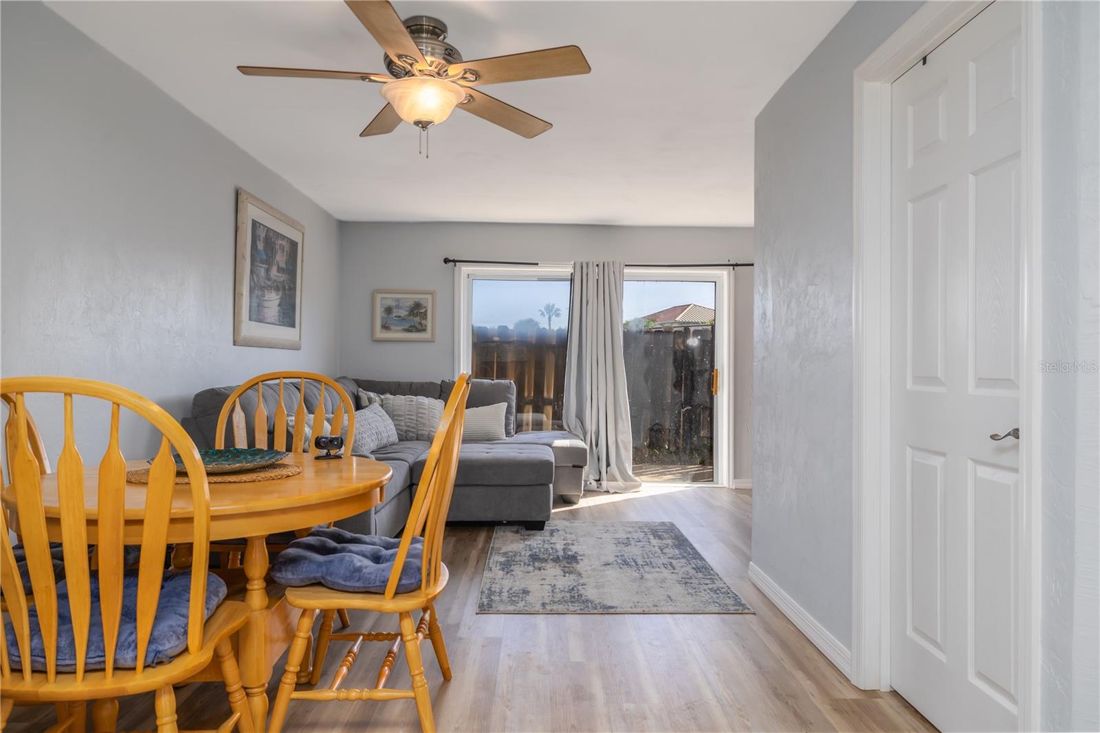 Image 5 of 22 For 4786 Atlantic Avenue 4b