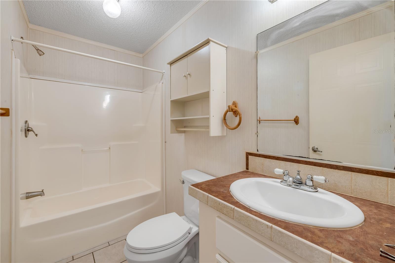 Image 12 of 17 For 5412 Isabelle Avenue
