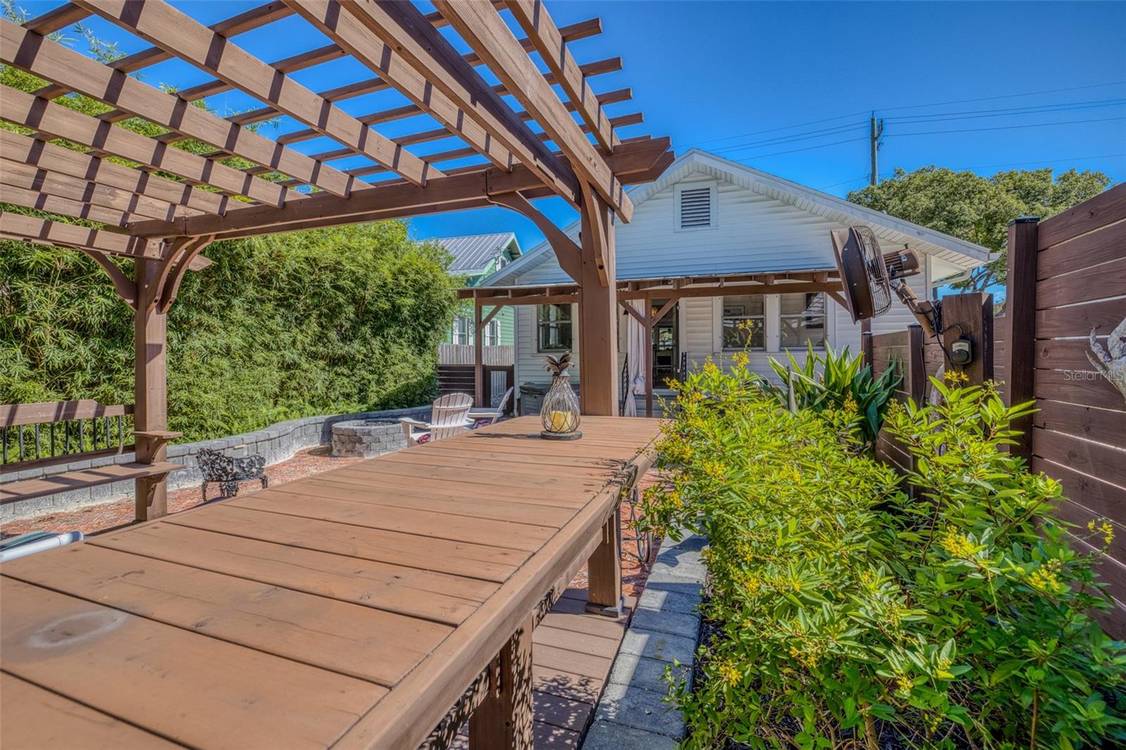 Image 43 of 52 For 306 Orange Street