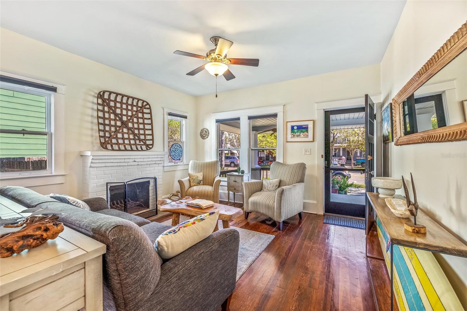 Image 9 of 52 For 306 Orange Street