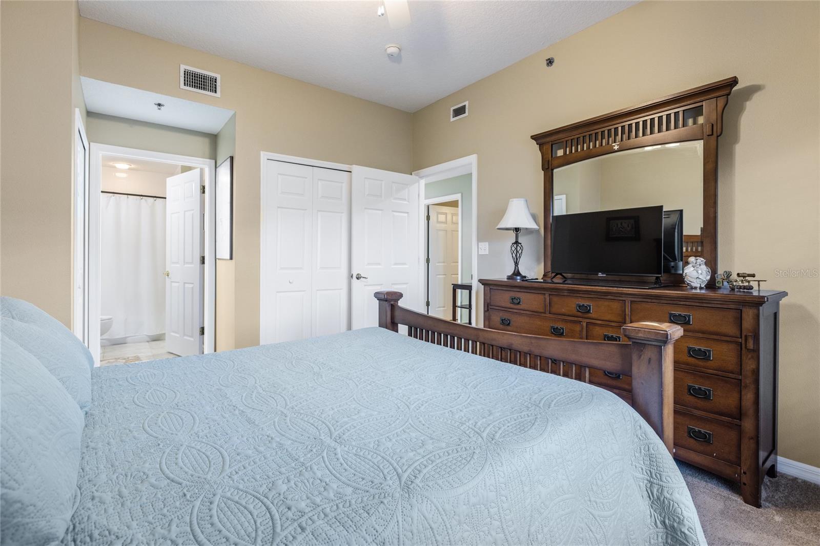 Image 18 of 53 For 5300 Atlantic Avenue 9-505