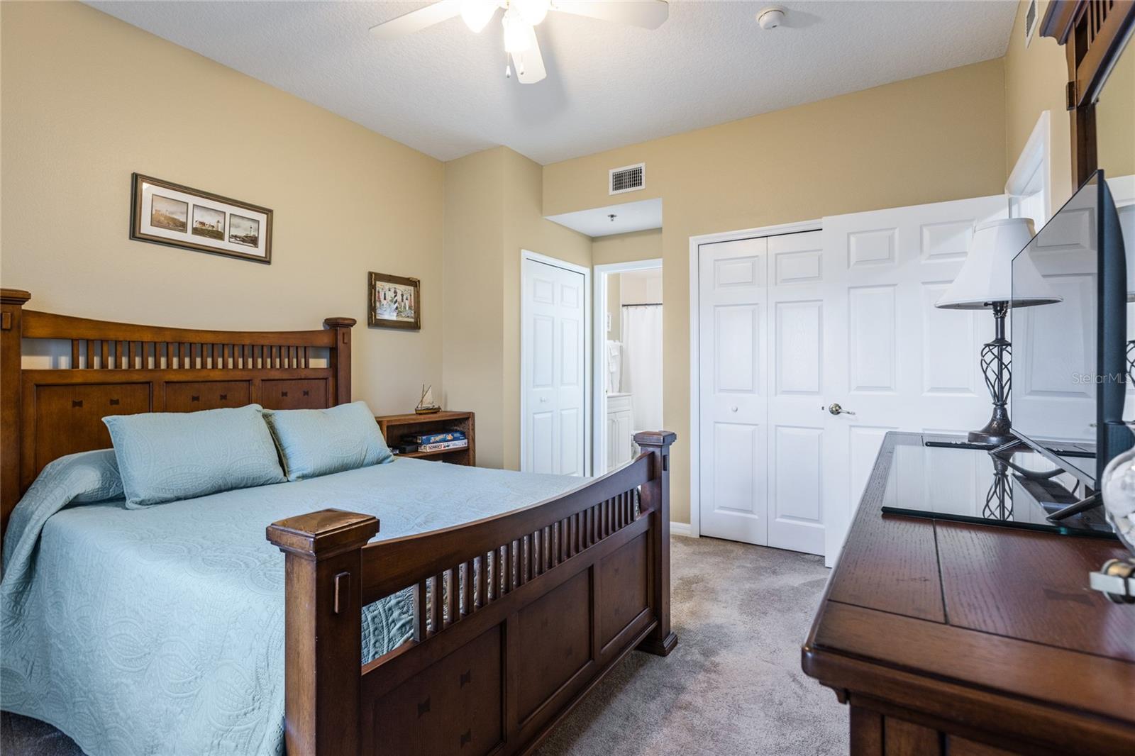 Image 19 of 53 For 5300 Atlantic Avenue 9-505