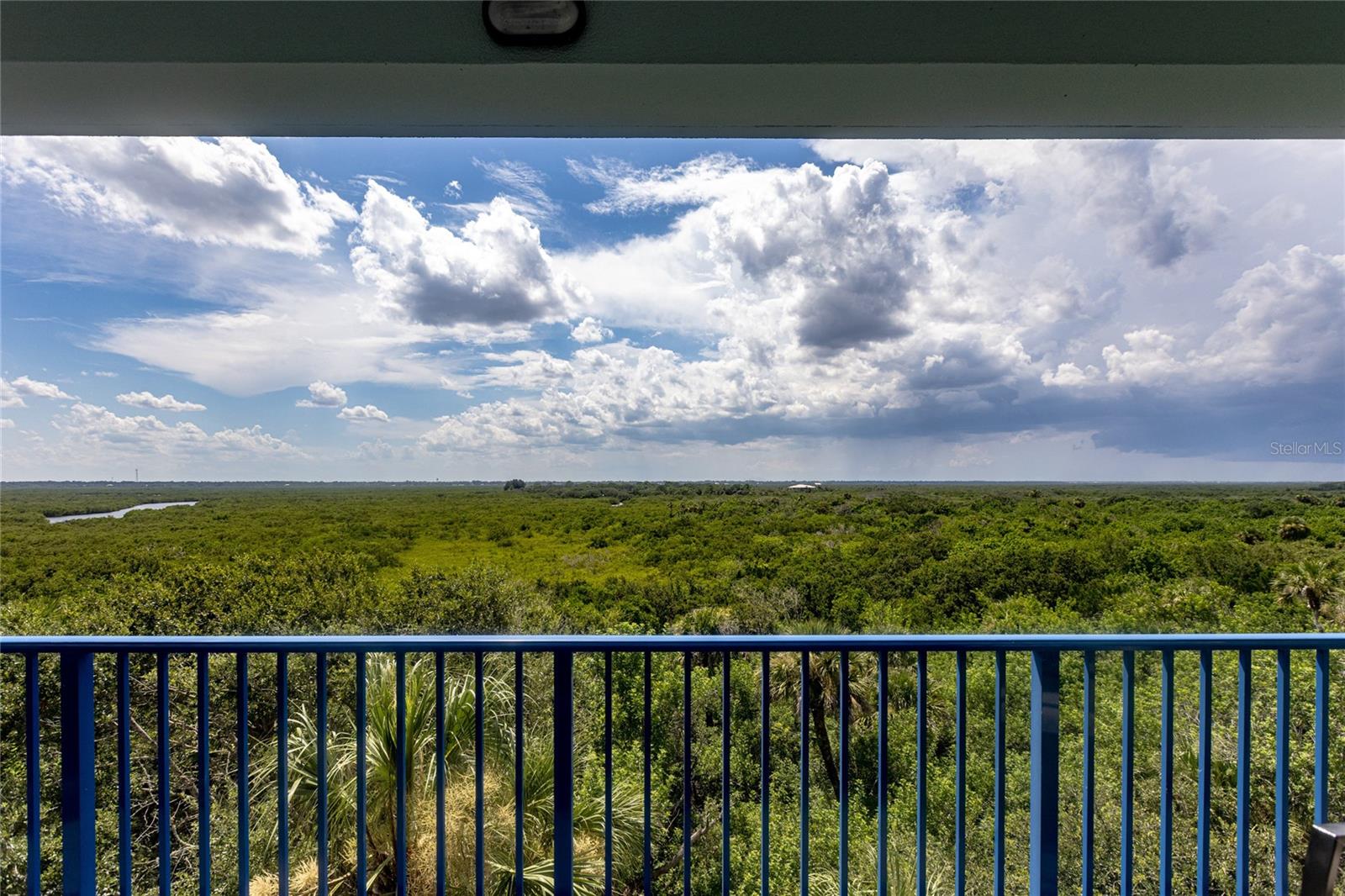 Image 38 of 53 For 5300 Atlantic Avenue 9-505