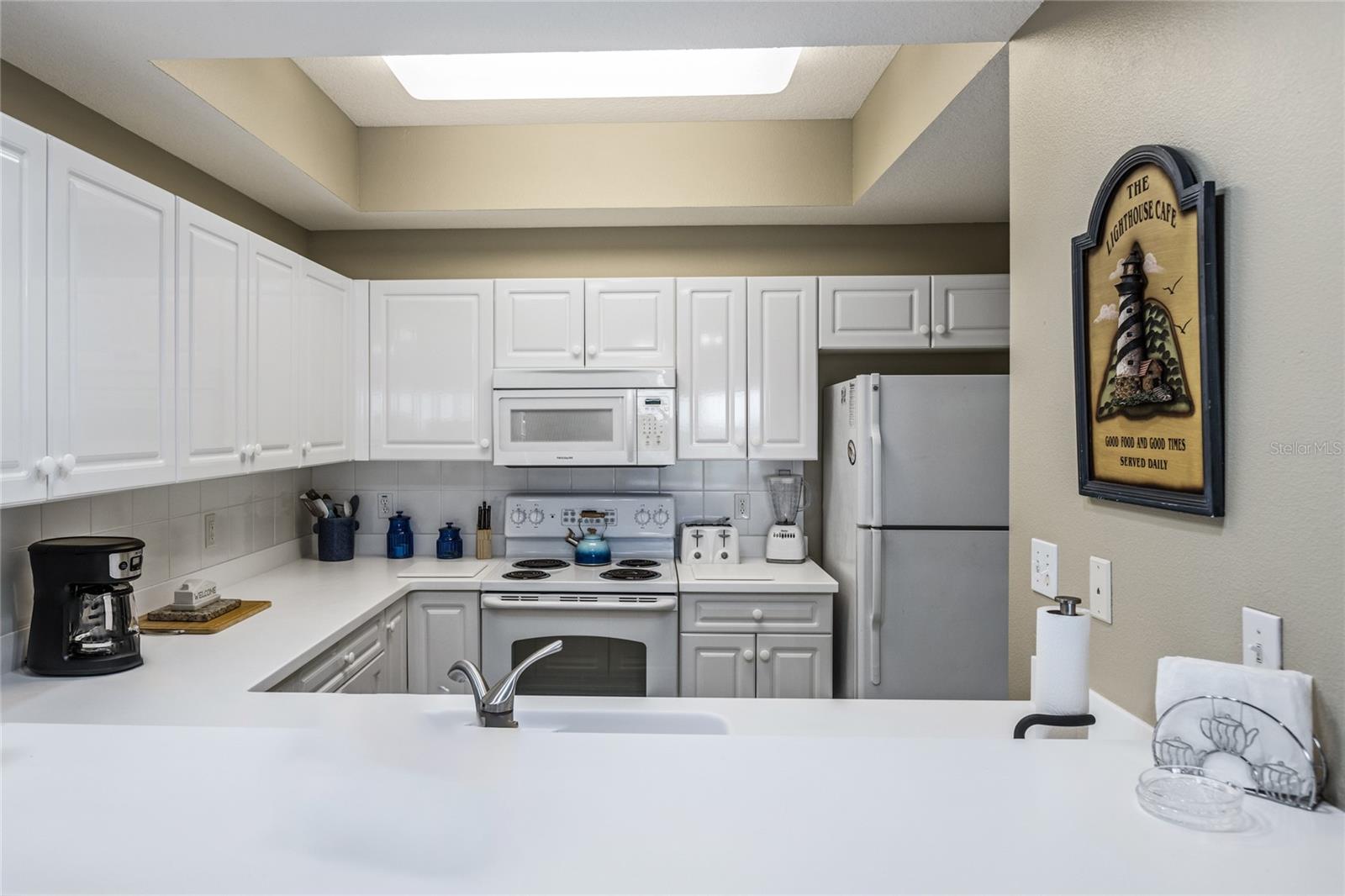 Image 9 of 53 For 5300 Atlantic Avenue 9-505