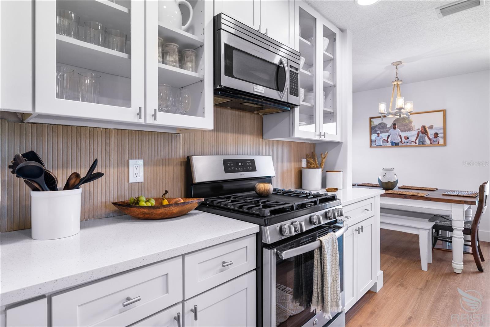 Image 15 of 75 For 4640 Saxon Drive