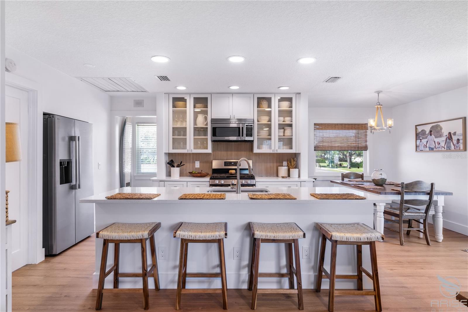 Image 19 of 75 For 4640 Saxon Drive