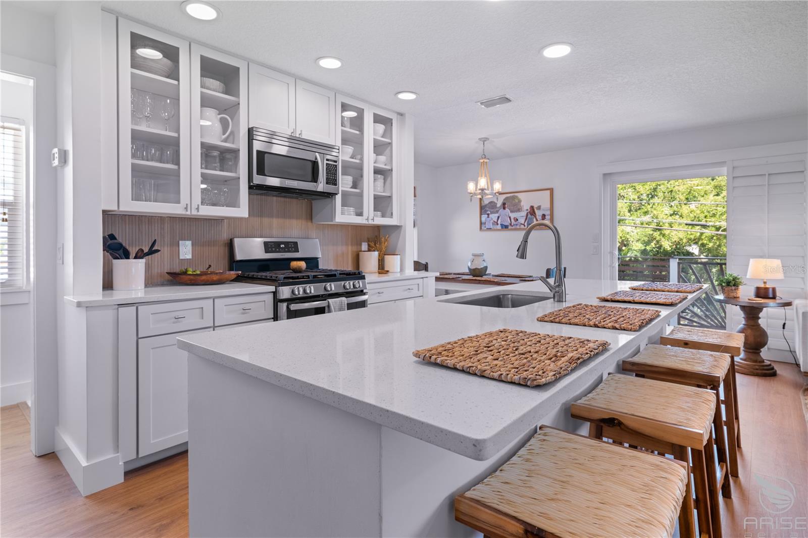 Image 20 of 75 For 4640 Saxon Drive