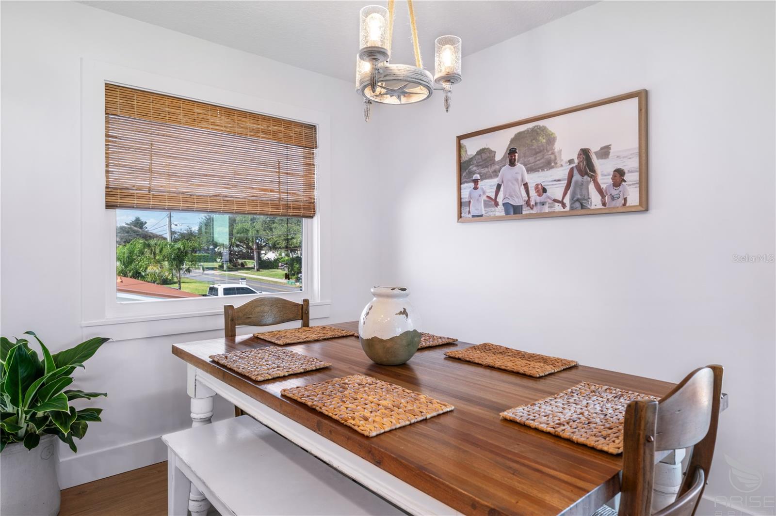 Image 22 of 75 For 4640 Saxon Drive