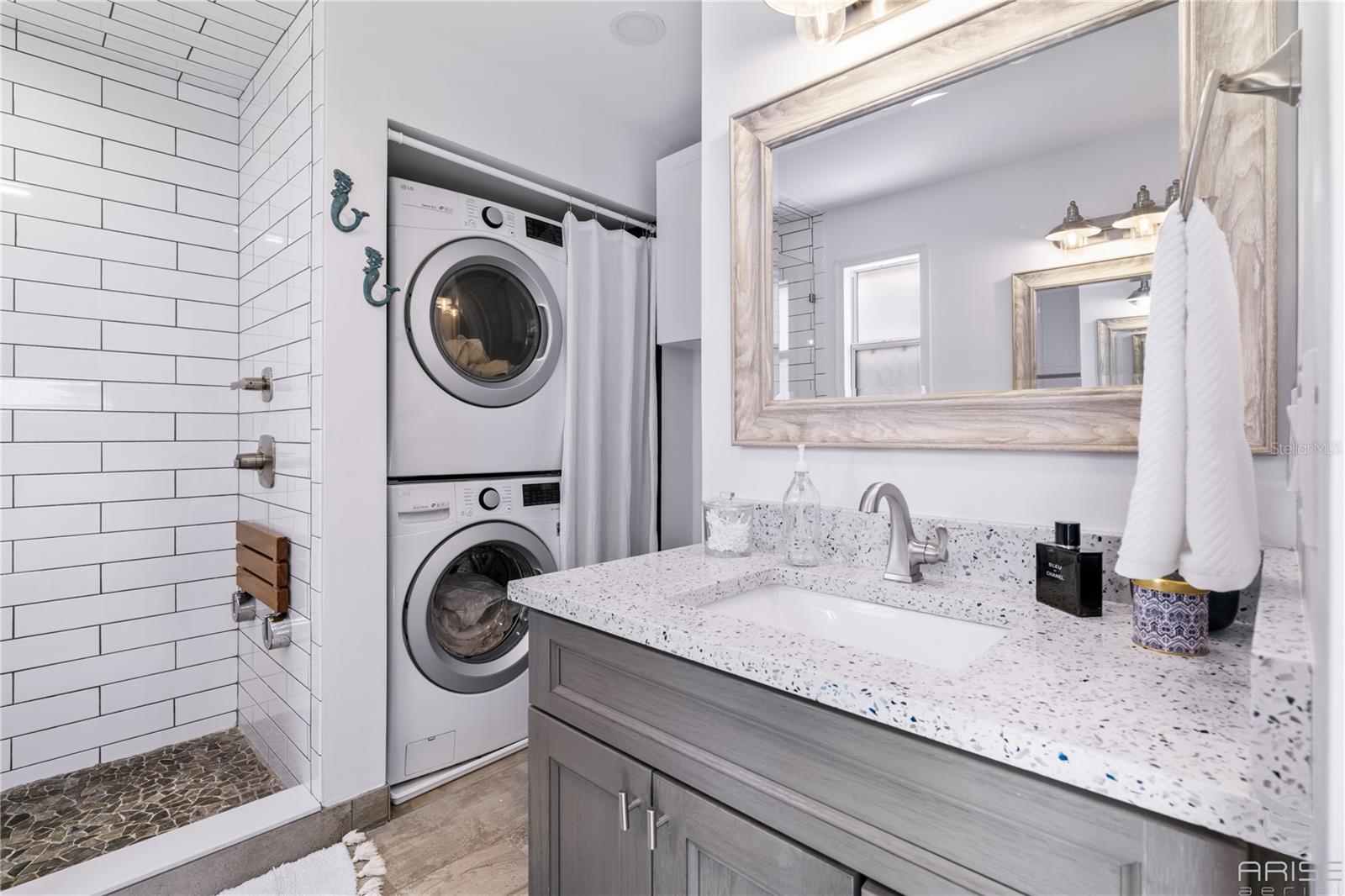 Image 30 of 75 For 4640 Saxon Drive