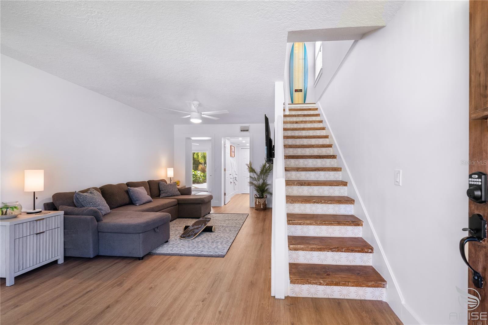 Image 32 of 75 For 4640 Saxon Drive