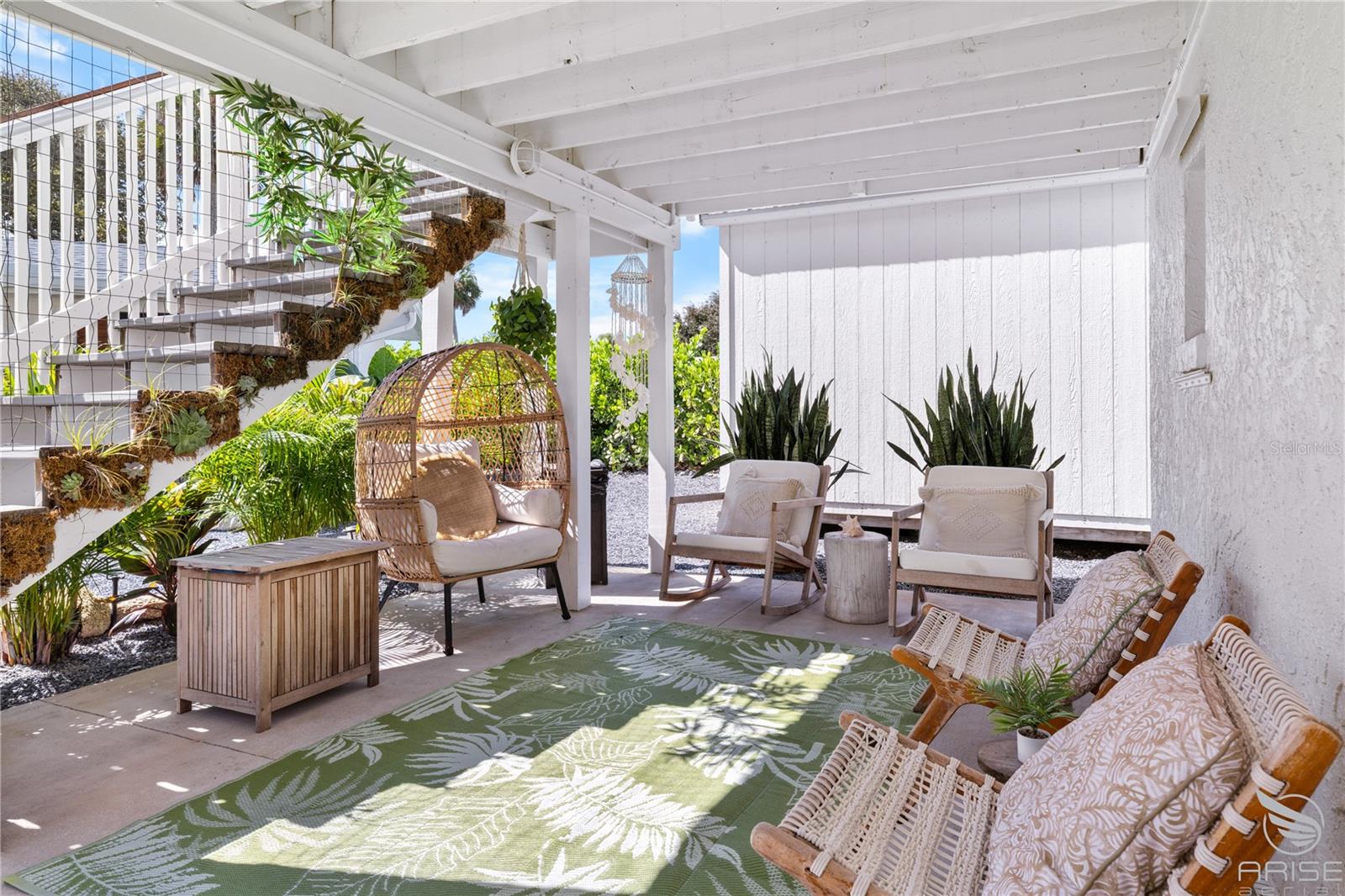 Image 41 of 75 For 4640 Saxon Drive