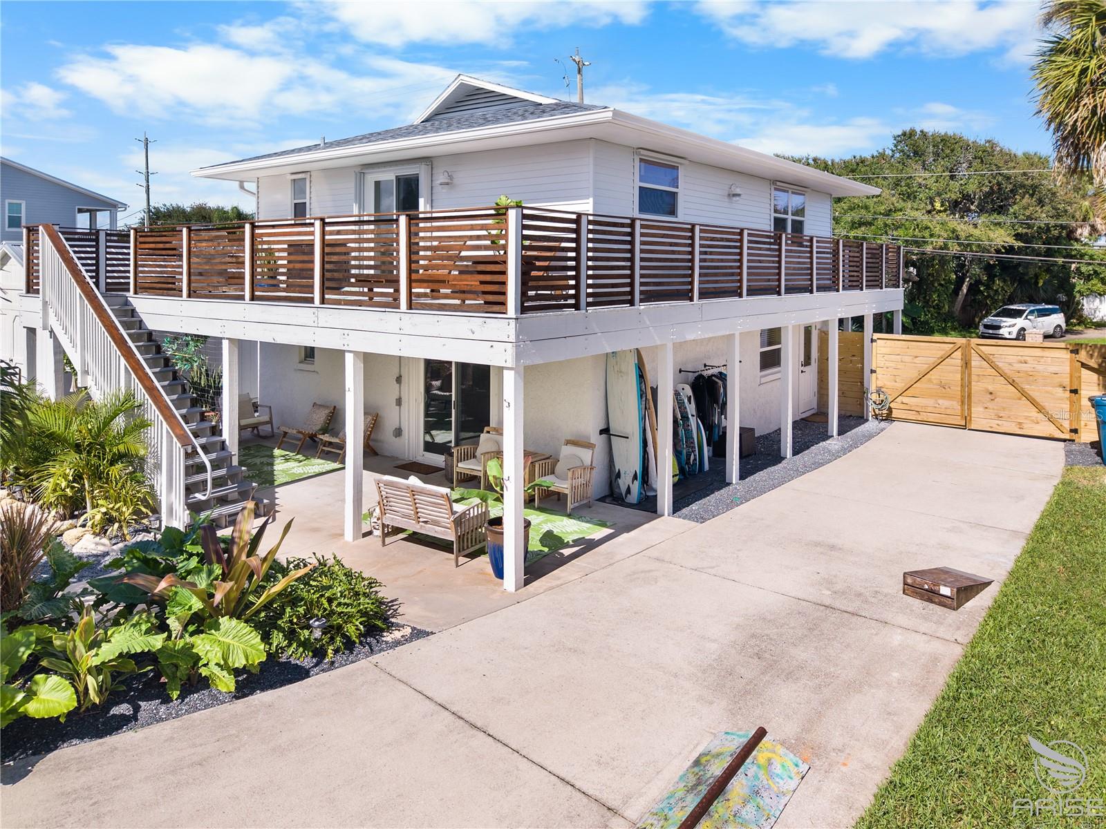 Image 49 of 75 For 4640 Saxon Drive