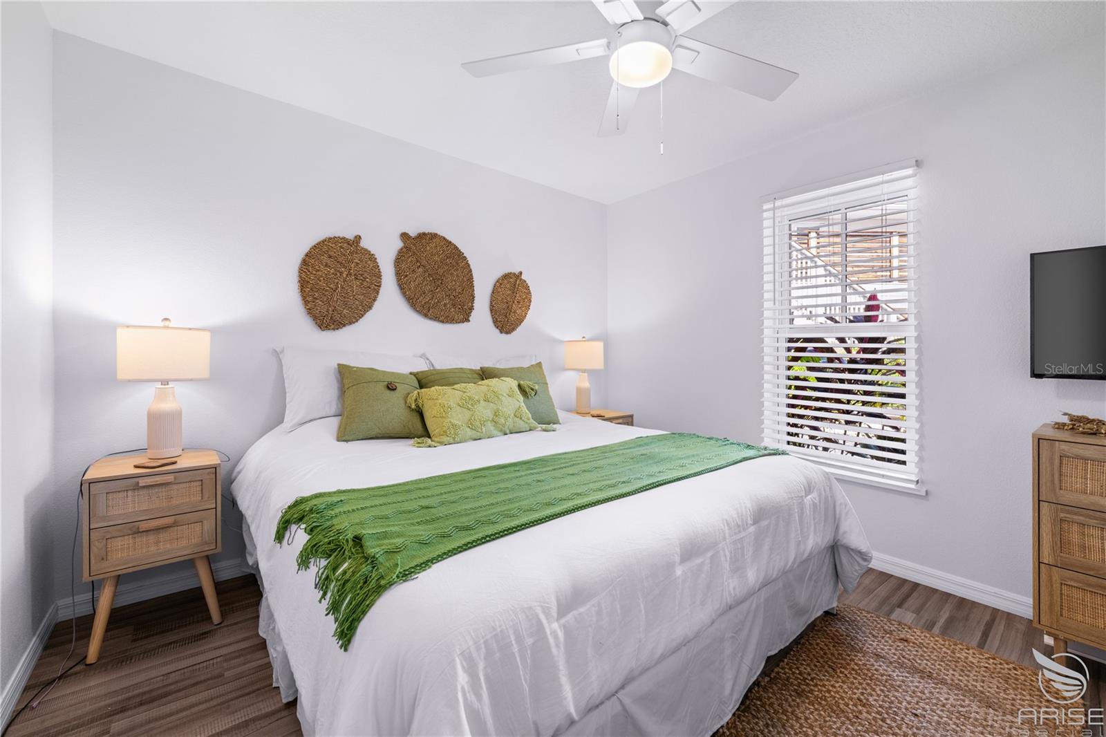 Image 67 of 75 For 4640 Saxon Drive