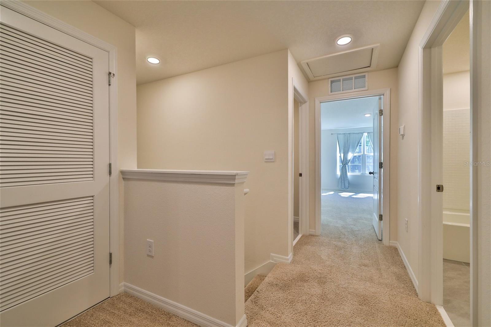 Image 18 of 35 For 3056 Meleto Boulevard