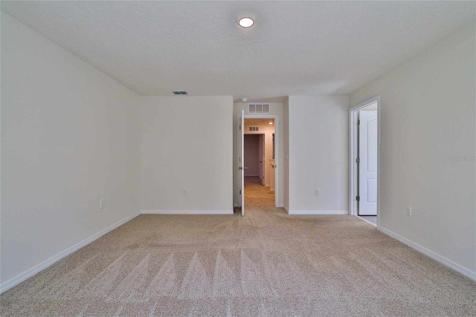Image 20 of 35 For 3056 Meleto Boulevard