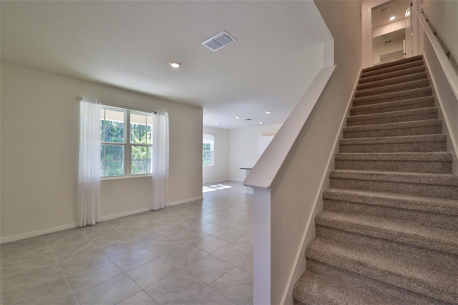 Image 9 of 35 For 3056 Meleto Boulevard