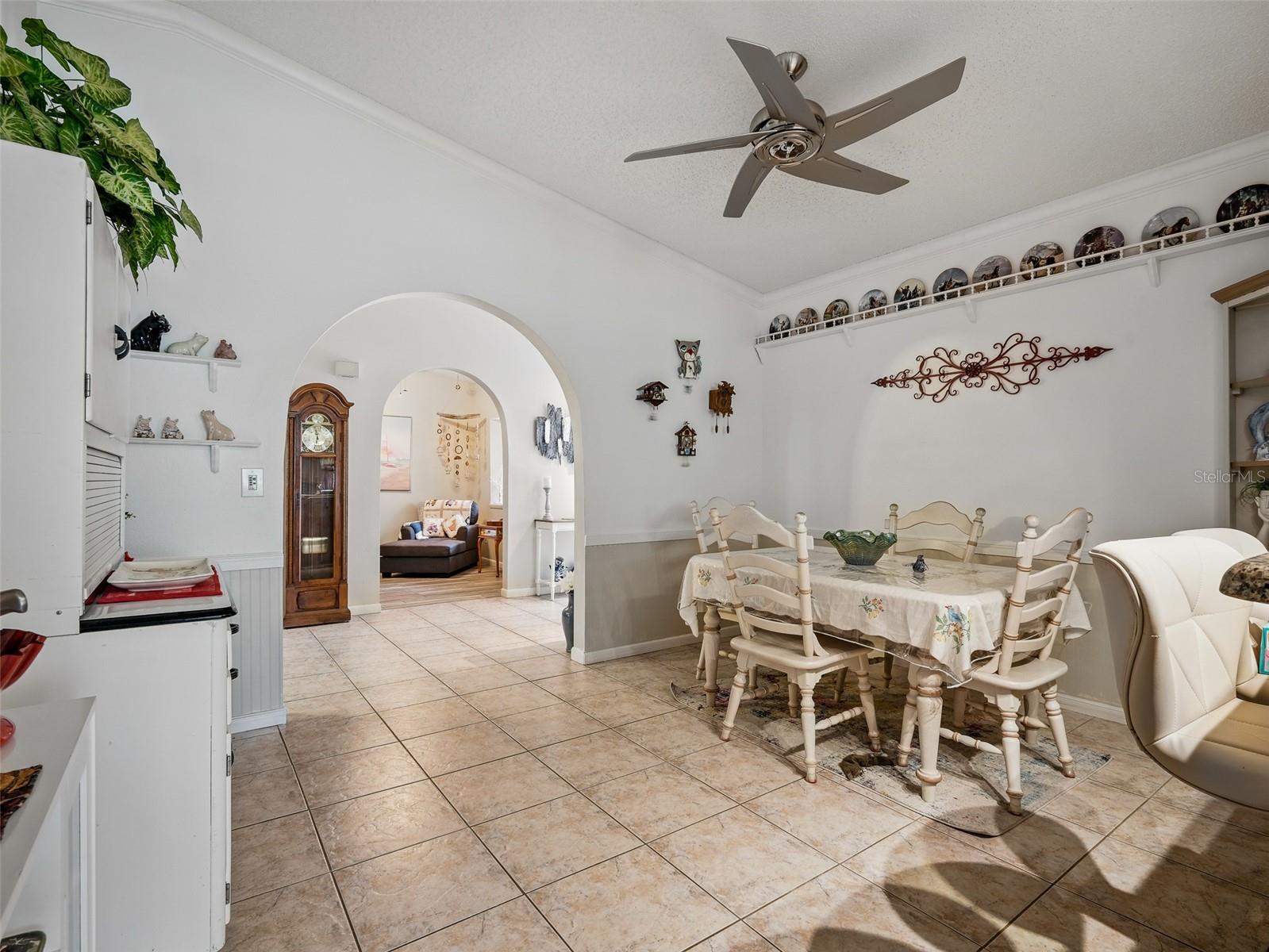 Image 11 of 81 For 1370 Jane Lacey Lane