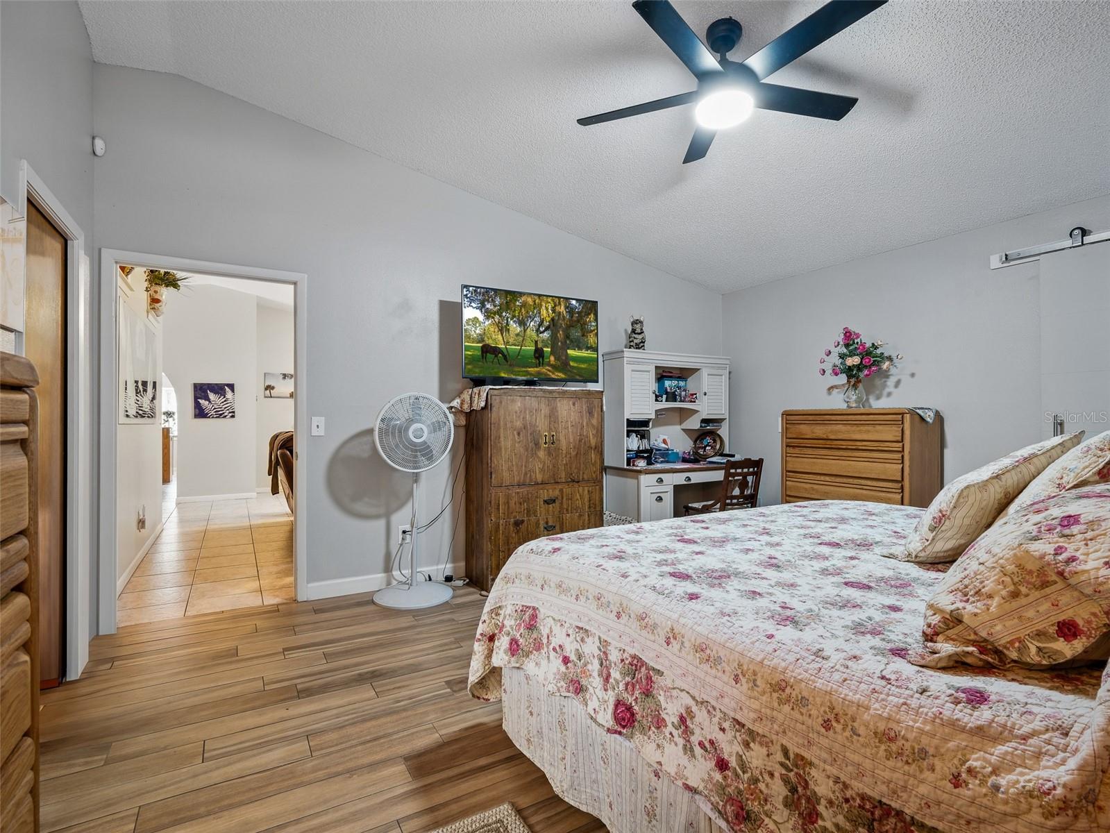 Image 24 of 81 For 1370 Jane Lacey Lane