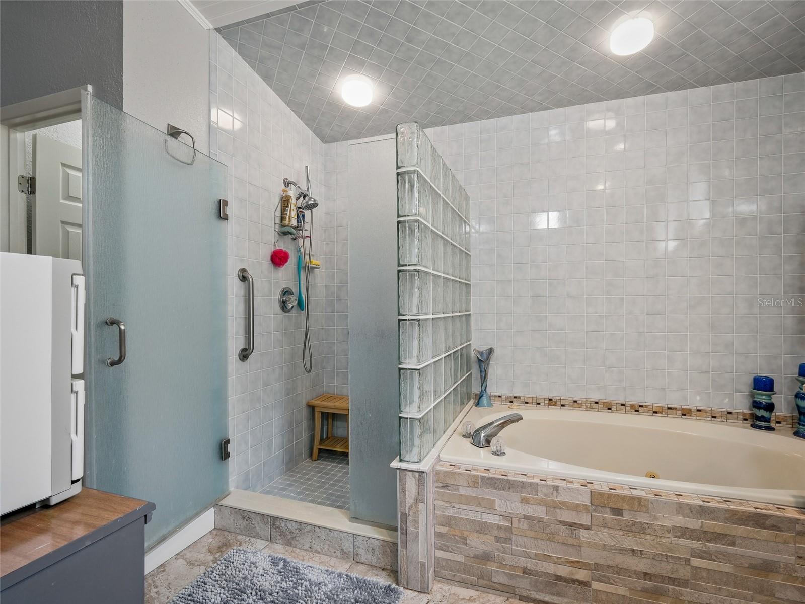 Image 26 of 81 For 1370 Jane Lacey Lane