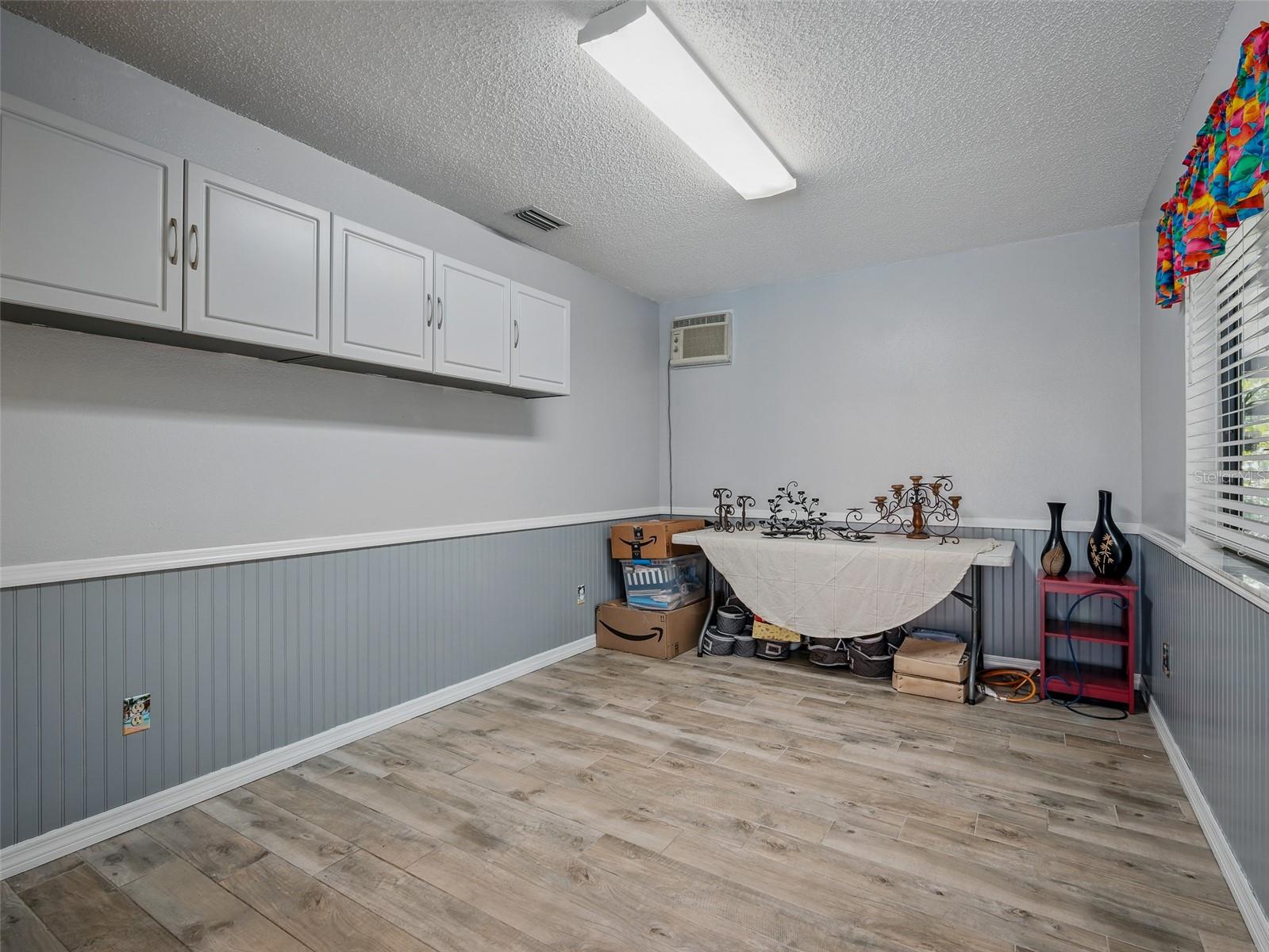 Image 36 of 81 For 1370 Jane Lacey Lane