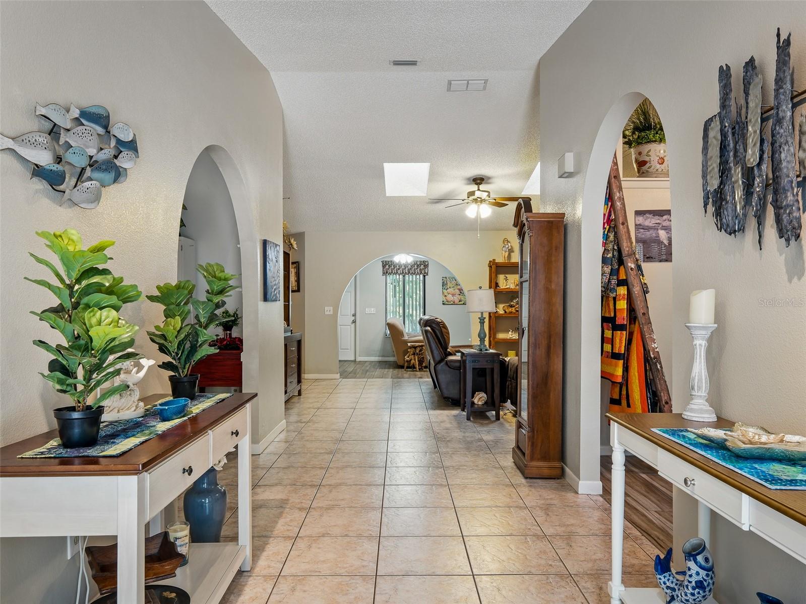 Image 7 of 81 For 1370 Jane Lacey Lane